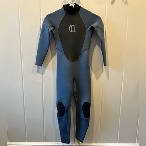 XCEL Youth Back Zip 3/2mm Full Wetsuit in Size 10